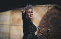 Metal Movil - Plaza - Parque De Lourdes Metal Movil - Plaza - Parque De Lourdes