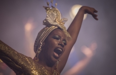 Ensálsate en el Gaitán. Ensálsate en el Gaitán.