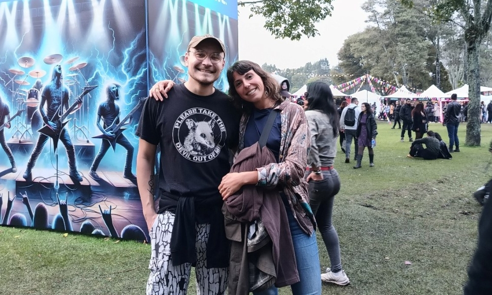 Axel y Sean, extranjeros disfrutando Rock al Parque 