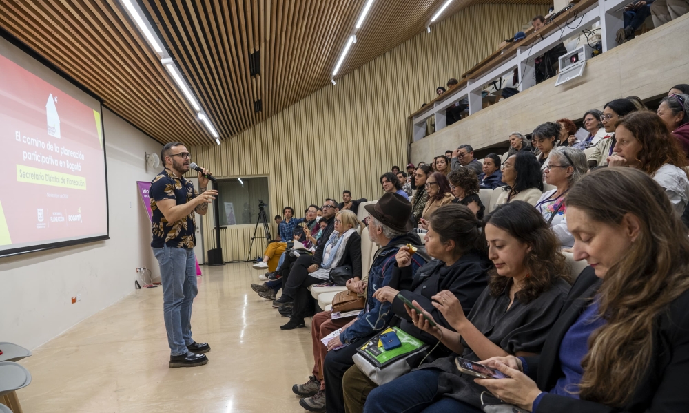 Fotografía de charla