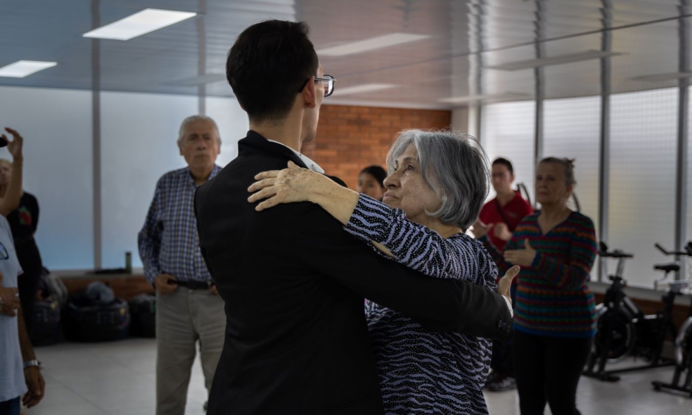 pareja bailando