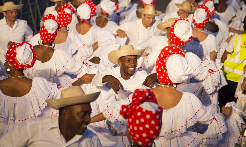 grupo de danza folclor