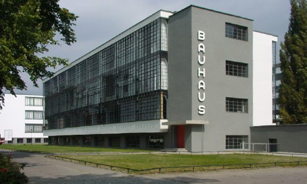 Bauhaus Reverberada