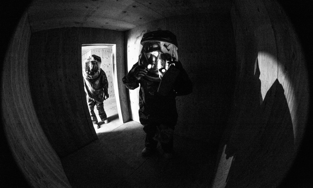 Confinamiento Hacker Confinamiento Hacker