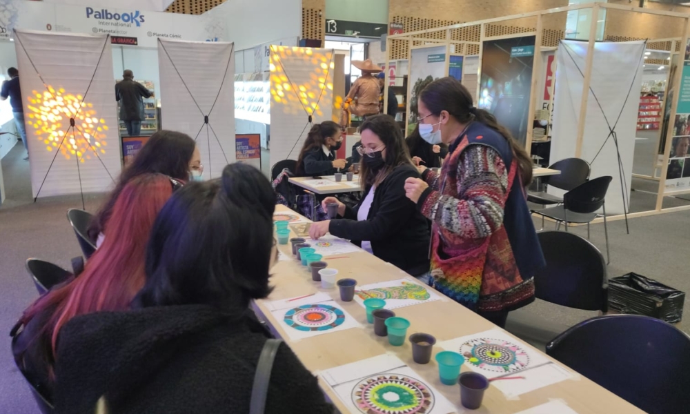 Taller Arenas de Viento en la Sala Nencatacoa de la FILBo