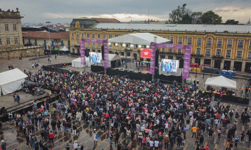 Plaza de Bolívar desde el aire en Joropo al Parque