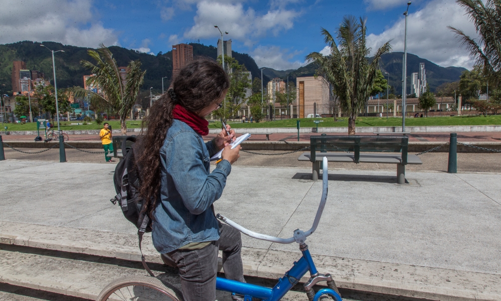 Imagen de archivo de uno de los participantes de una edición de la Maratón de Dibujo - Fiesta Bogotá. Foto: Idartes