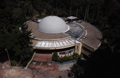 Bogotá le apuesta a la ciencia y hoy miramos su cielo con orgullo. Gracias por inspirarnos a ir más allá de las cosas, a observar mucho más que estrellas. #BogotáNoSeRinde