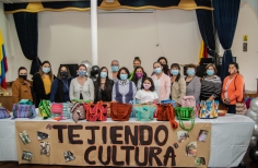 Mujeres Tejedoras de Barrios Unidos