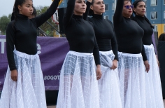 Presentaciones de grupos de danza participantes de el programa Es Cultura Local en el marco del XV Festival de Danza en la Ciudad en la localidad de Bosa