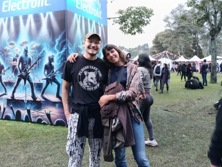 Axel y Sean, extranjeros disfrutando Rock al Parque 