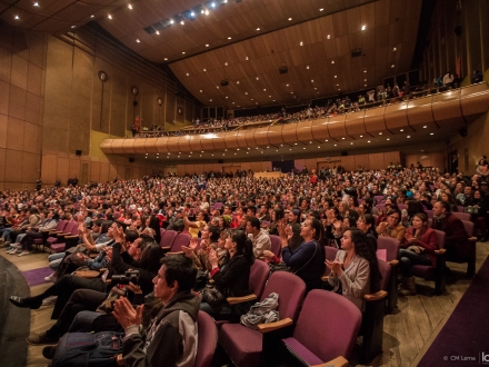 Público en el Teatro Jorge Eliécer Gaitán 