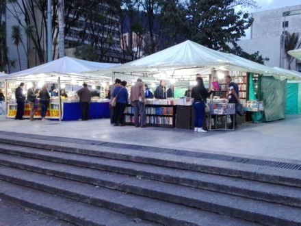 Pasada versión de la Feria Callejera del Libro. 