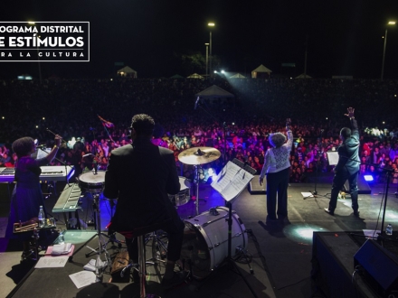 Orquesta y público del festival 