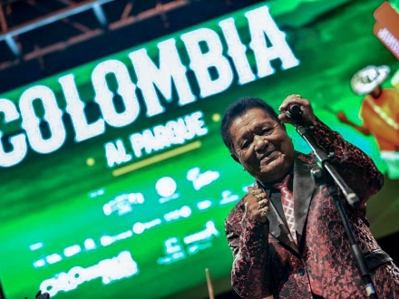 Pastor López en Colombia al Parque 