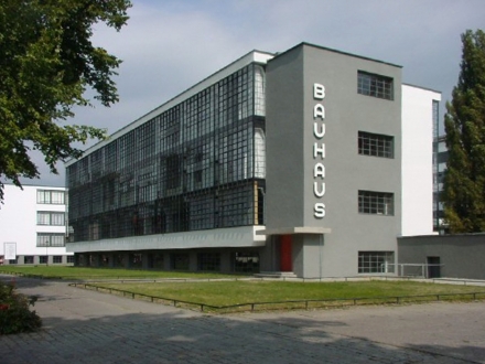 Bauhaus Reverberada