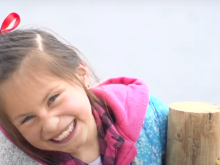 Niña sonriendo