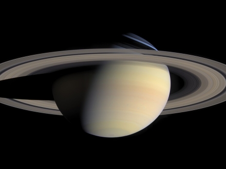 Saturno