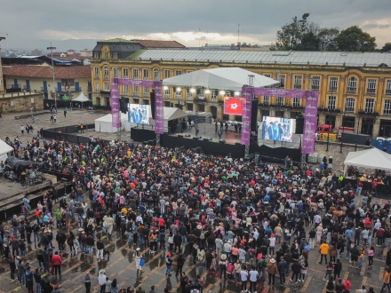 Plaza de Bolívar desde el aire en Joropo al Parque