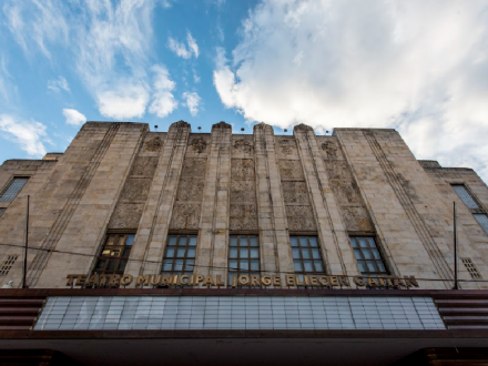 Exterior del Teatro Jorge Eliécer Gaitán 