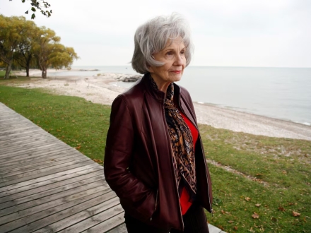 Alice Munro