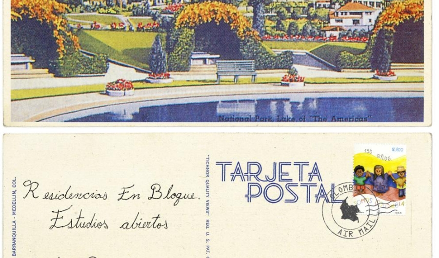 Invitación postal Estudios en Bloque