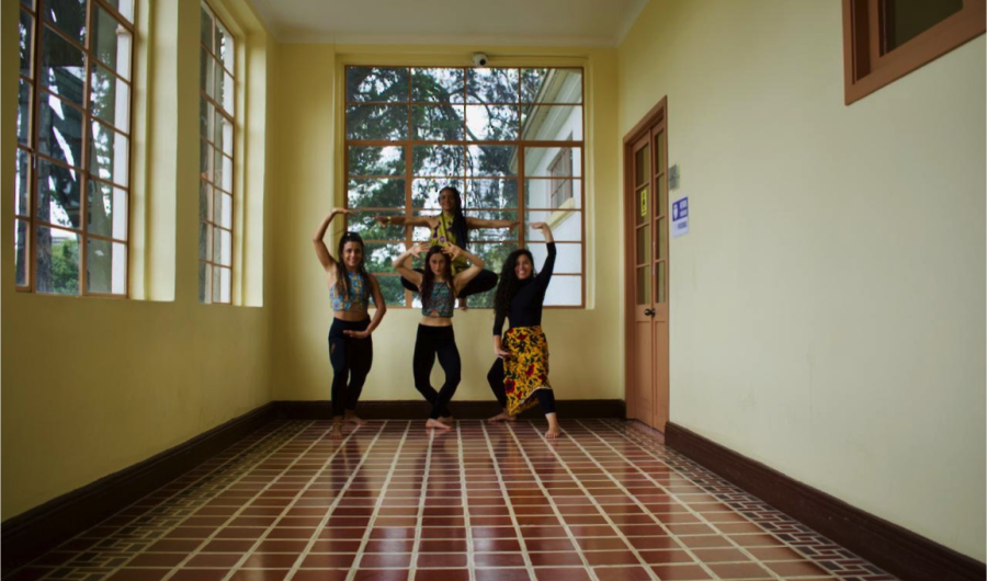 Mujeres en la Casona de la Danza