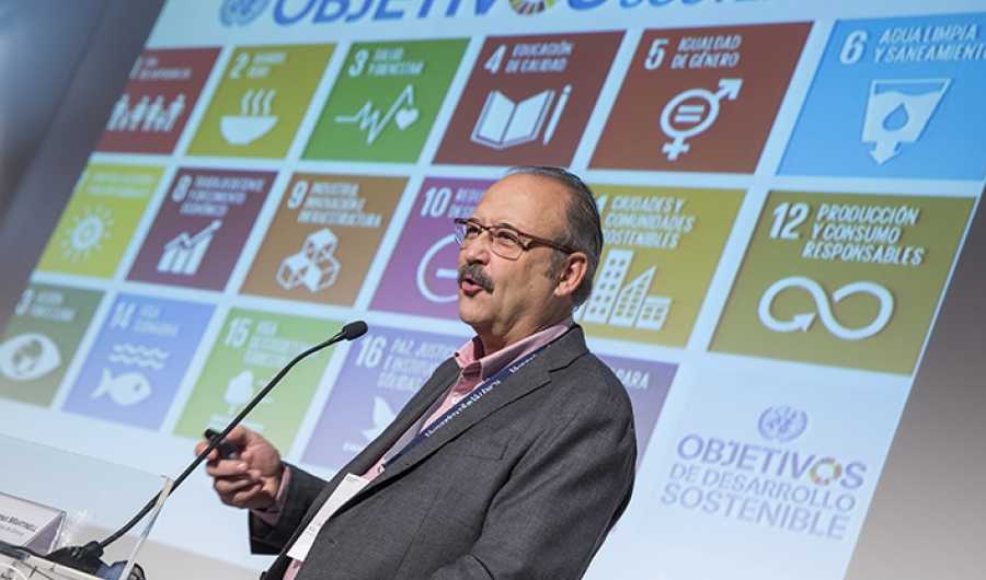 Alfonso Martinel en la UNESCO 