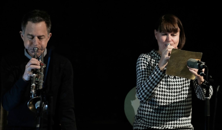 Nicollas Collins y Birgit Ulher en concierto. 