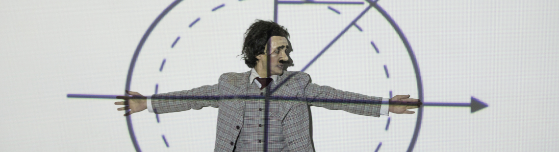 Imagen de actor representando a Albert Einstein