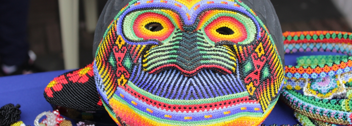 Una máscara utilizada por el pueblo Kamëntsá en sus prácticas culturales