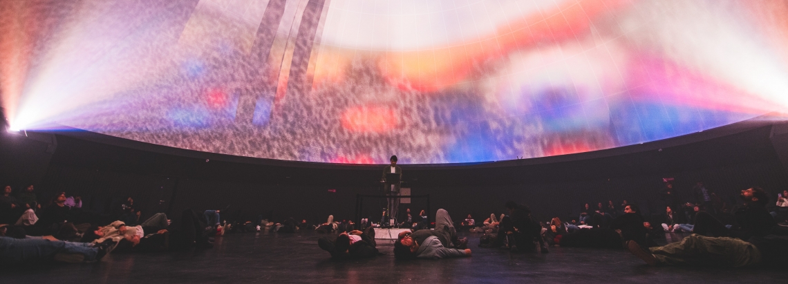 Imagen que muestra una presentación en el domo del Planetario de Bogotá. Archivo Idartes.