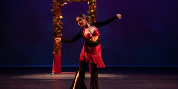 Diana Lorena Ruiz y la danza árabe