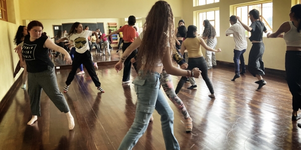 Bailarines Escuela de Cuerpo