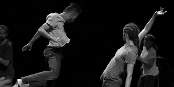 La guerrilla de los abrazos Trabajo a dueto – danza contemporánea